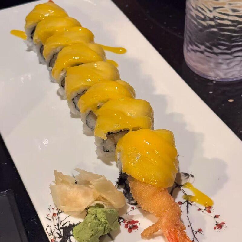 Sweet Mango Roll