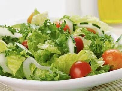 Seasonal Garden Salad