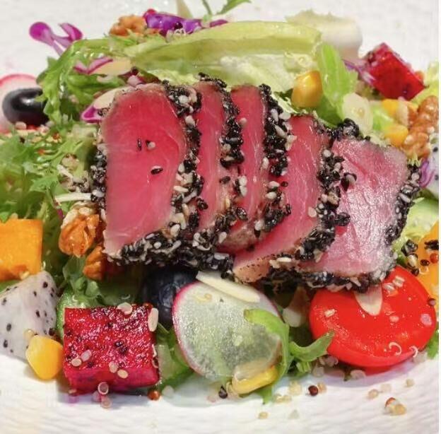 Seared Tuna Salad